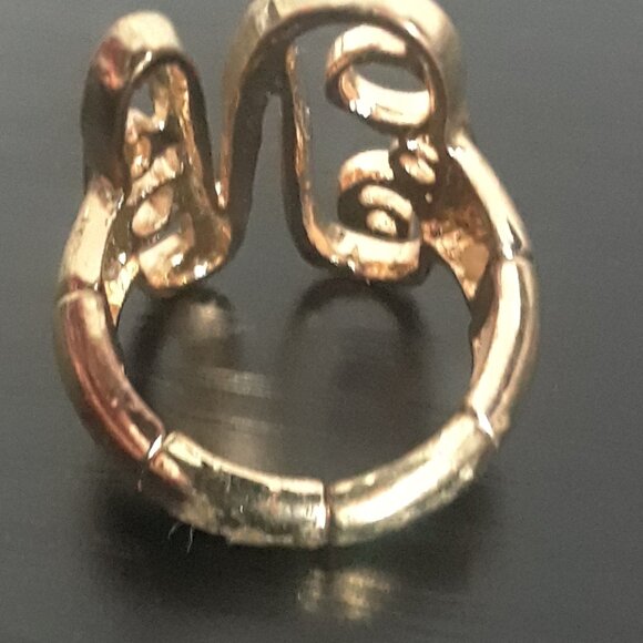 Gold Fancy Cursive Letter N Initial Ring - Picture 8 of 8